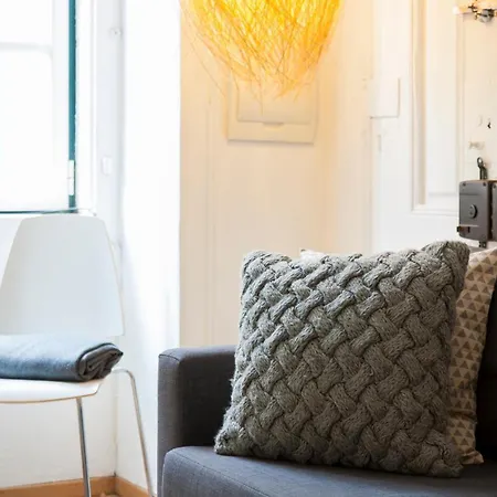 Appartement Downtown Correeiros *