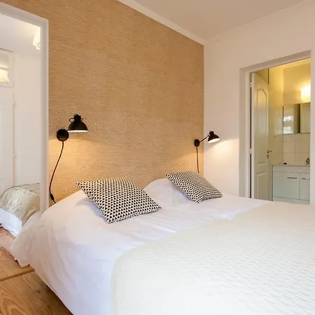 Appartement Downtown Correeiros