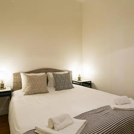 Appartement Downtown Correeiros